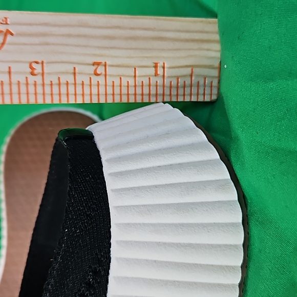 SONOMA Simangi Black slip on Comfort knit 2.5 inch lift memory foam shoes - Picture 10 of 14